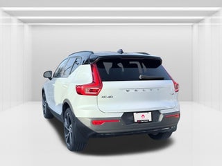 2022 Volvo XC40