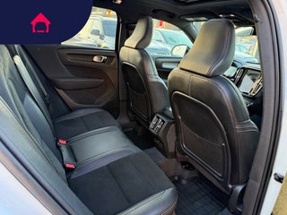 2022 Volvo XC40