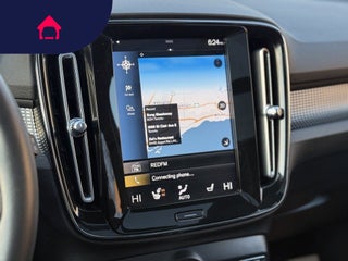2022 Volvo XC40