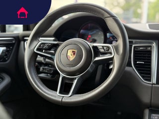 2016 Porsche Macan