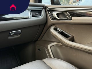 2016 Porsche Macan