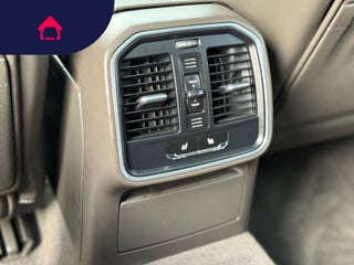 2016 Porsche Macan