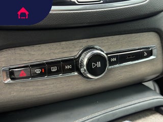 2022 Volvo XC90 Recharge Plug-In Hybrid