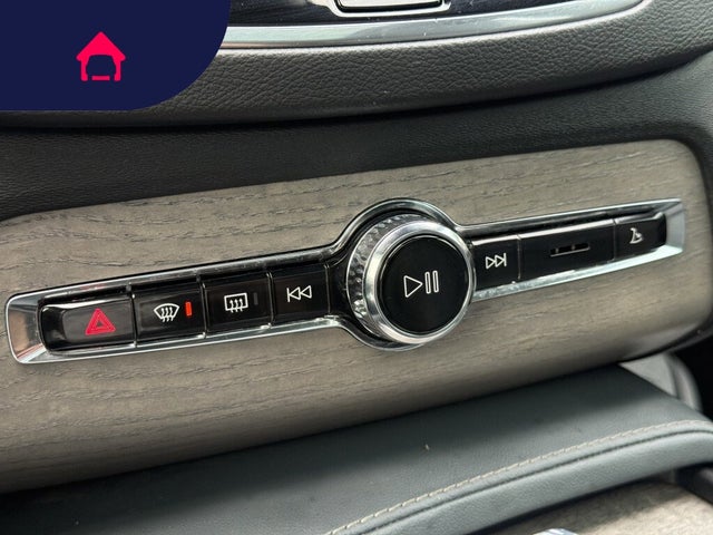 2022 Volvo XC90 Recharge Plug-In Hybrid