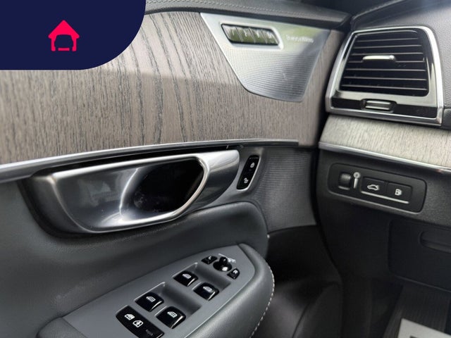 2022 Volvo XC90 Recharge Plug-In Hybrid