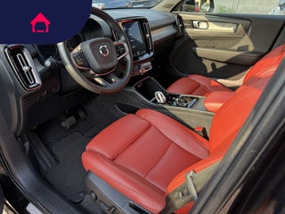 2021 Volvo XC40