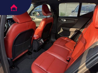 2021 Volvo XC40