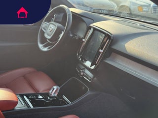 2021 Volvo XC40