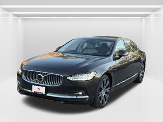 2022 Volvo S90