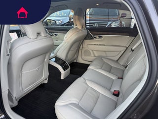 2022 Volvo S90