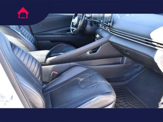 2022 Hyundai Elantra Hybrid