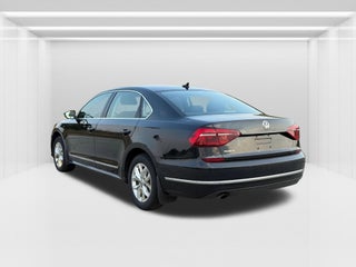 2017 Volkswagen Passat