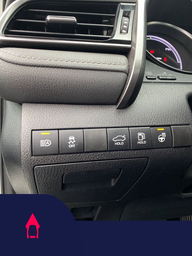 2022 Toyota Camry Hybrid