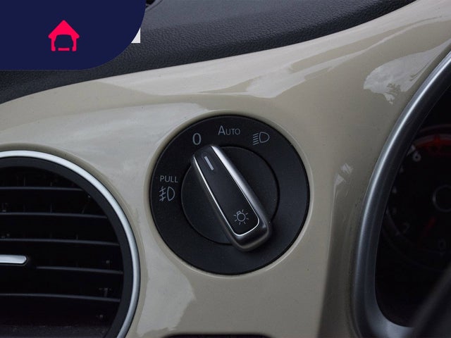 2019 VOLKSWAGEN BEETLE