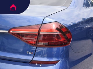 2017 VOLKSWAGEN PASSAT