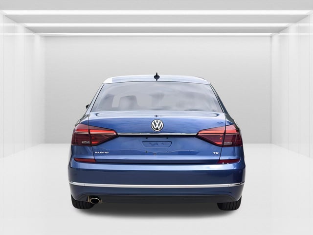 2017 VOLKSWAGEN PASSAT