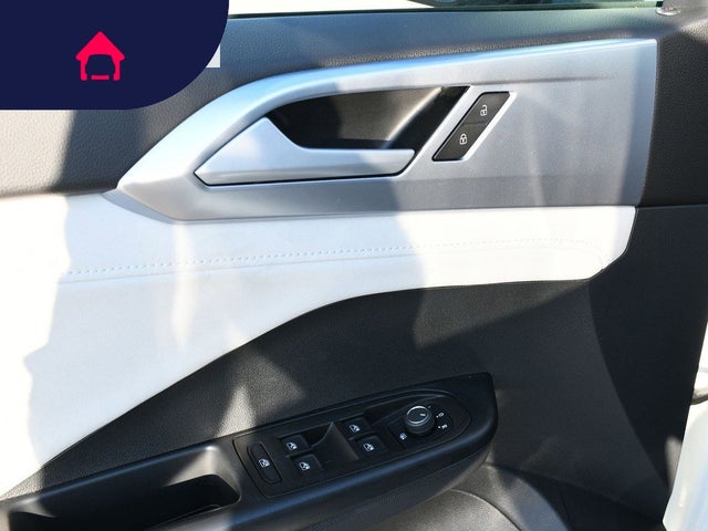 2025 Volkswagen Taos