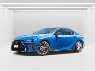 2021 Lexus IS