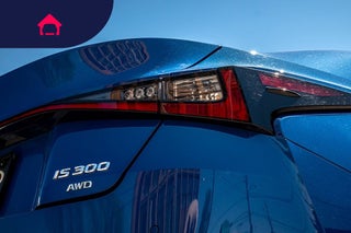 2021 Lexus IS