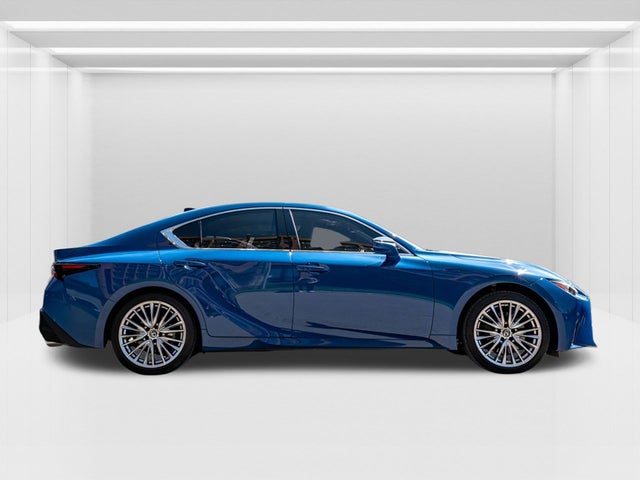 2021 Lexus IS