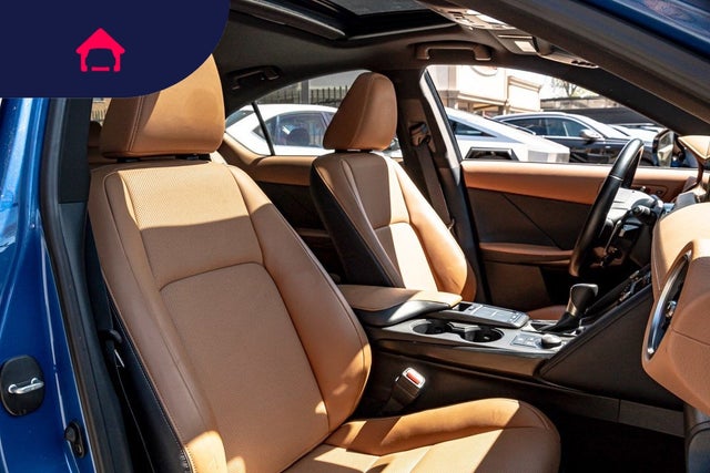 2021 Lexus IS