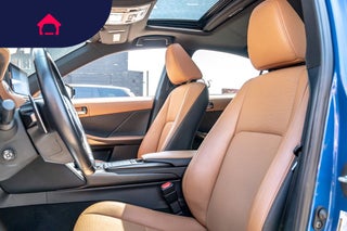 2021 Lexus IS