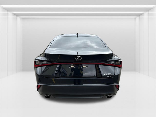 2021 Lexus IS