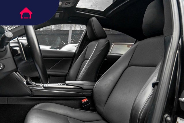 2021 Lexus IS