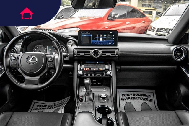 2021 Lexus IS
