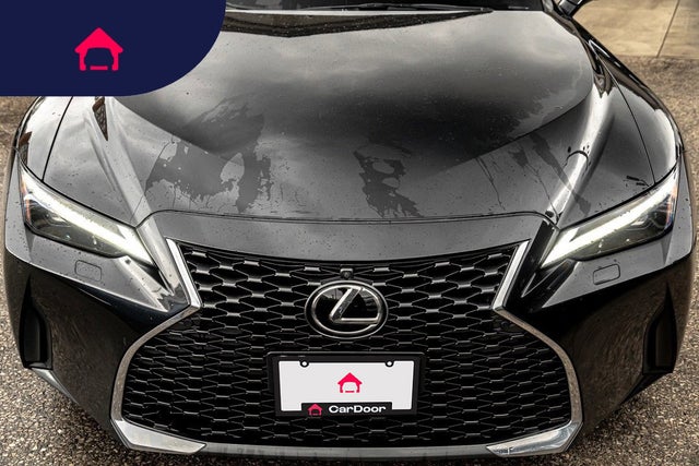 2021 Lexus IS