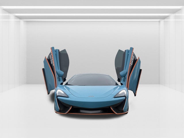 2017 McLaren 570GT