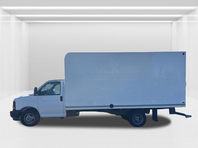2017 GMC Savana Commercial Cutaway