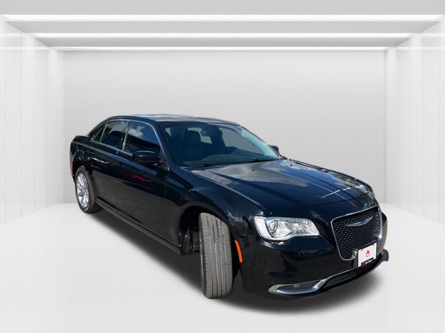 2018 Chrysler 300