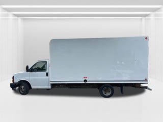 2017 GMC Savana Commercial Cutaway