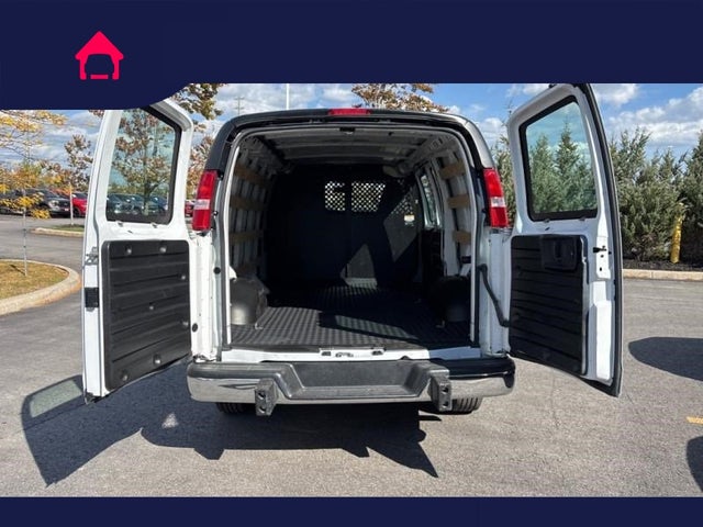 2023 GMC Savana Cargo Van
