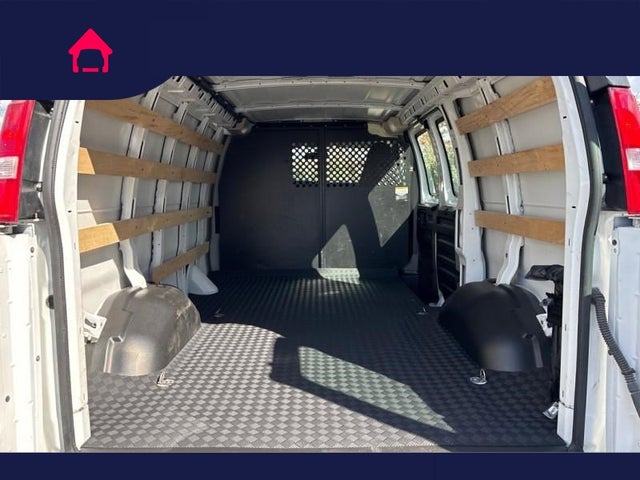 2023 GMC Savana Cargo Van