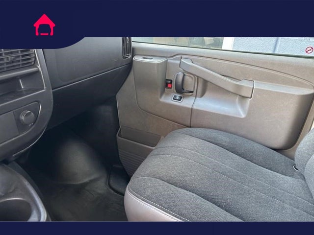 2023 GMC Savana Cargo Van