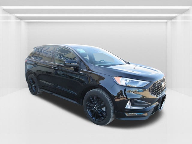 2023 Ford Edge