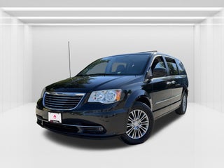 2014 Chrysler Town & Country