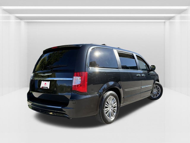 2014 Chrysler Town & Country