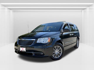 2014 Chrysler Town & Country