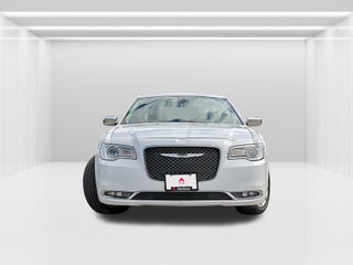2018 Chrysler 300
