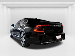 2022 Volvo S90