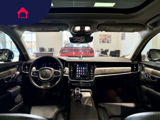 2022 Volvo S90