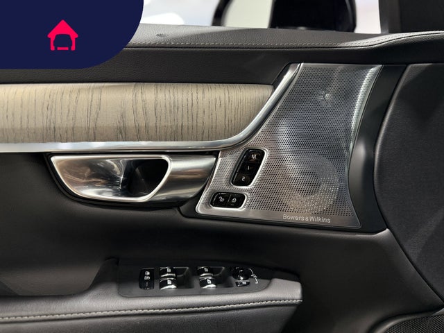 2022 Volvo S90