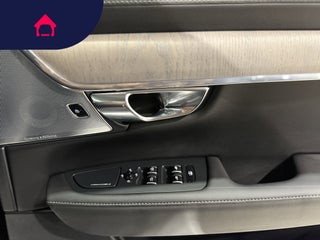 2022 Volvo S90
