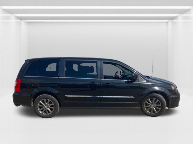 2016 Chrysler Town & Country
