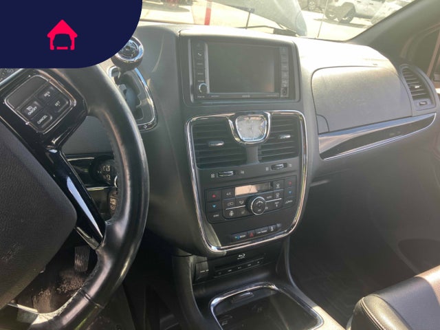 2016 Chrysler Town & Country