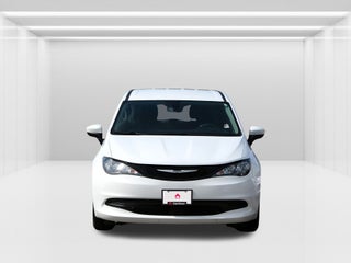 2022 Chrysler Voyager