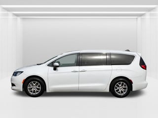 2022 Chrysler Voyager